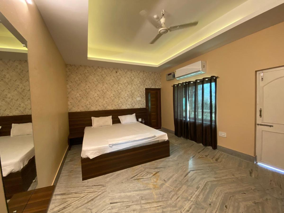 Hotel Aavaas Пури Экстерьер фото